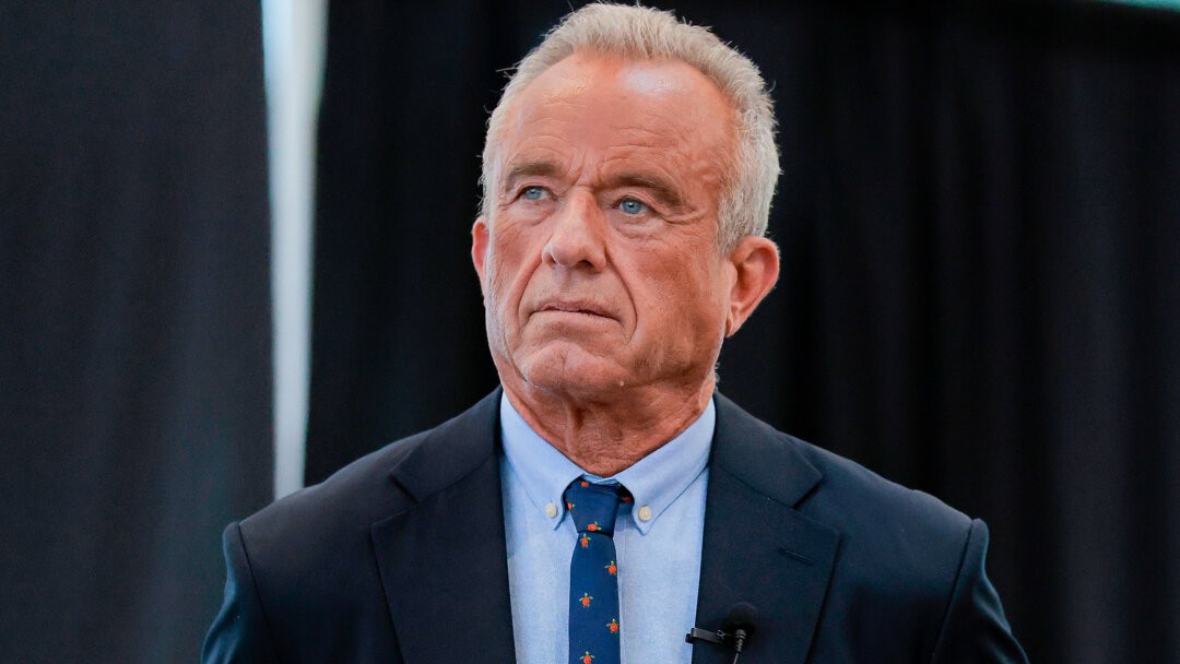 SCIENTISTS MOUNT DESPERATE DEFENSE AGAINST RFK JR.
